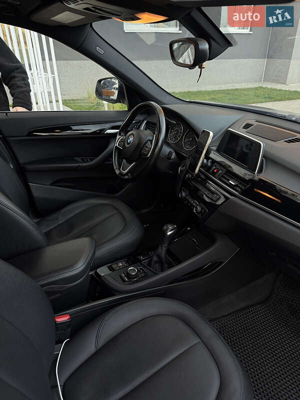 Внедорожник / Кроссовер BMW X1 2016 в Черновцах