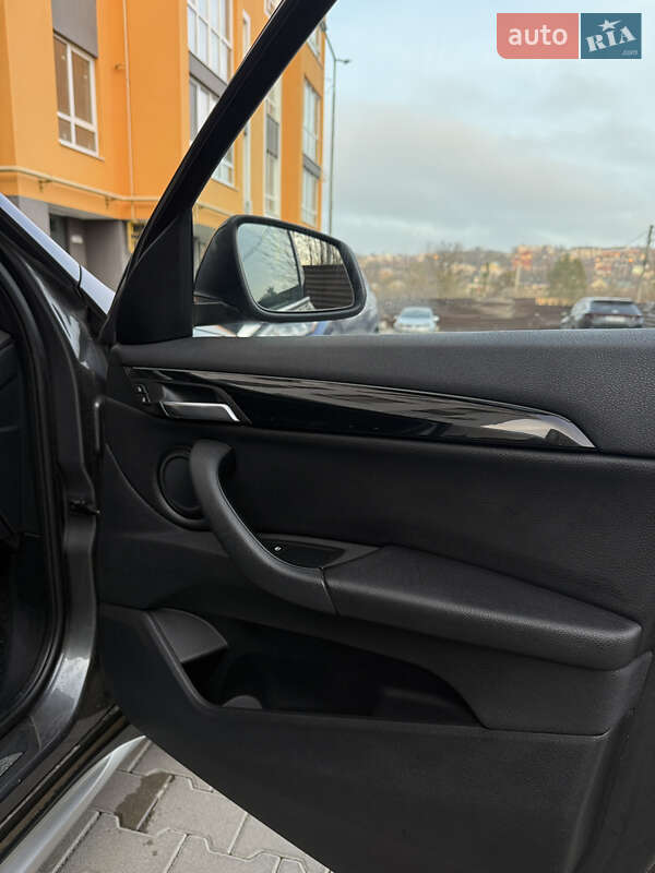 Внедорожник / Кроссовер BMW X1 2016 в Черновцах