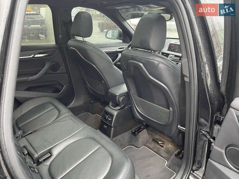 Внедорожник / Кроссовер BMW X1 2019 в Киеве