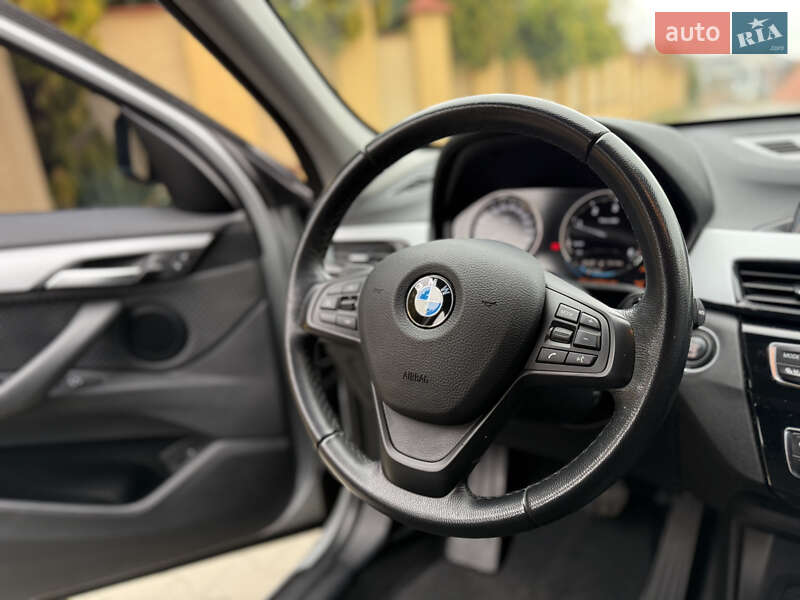 Внедорожник / Кроссовер BMW X1 2018 в Ужгороде