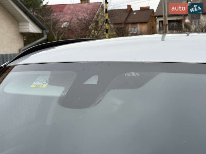 Внедорожник / Кроссовер BMW X1 2018 в Ужгороде