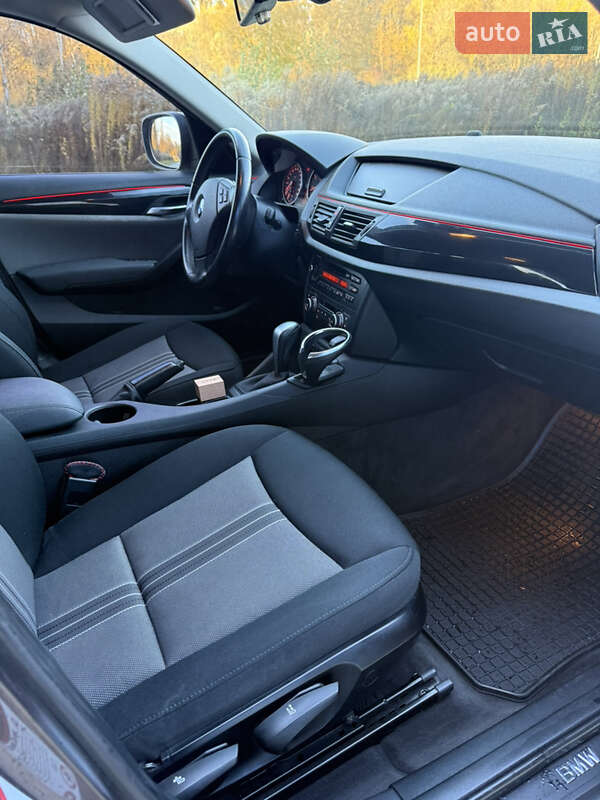 Внедорожник / Кроссовер BMW X1 2011 в Львове