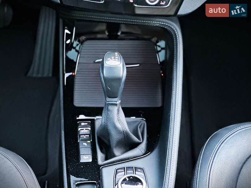 Внедорожник / Кроссовер BMW X1 2016 в Киеве