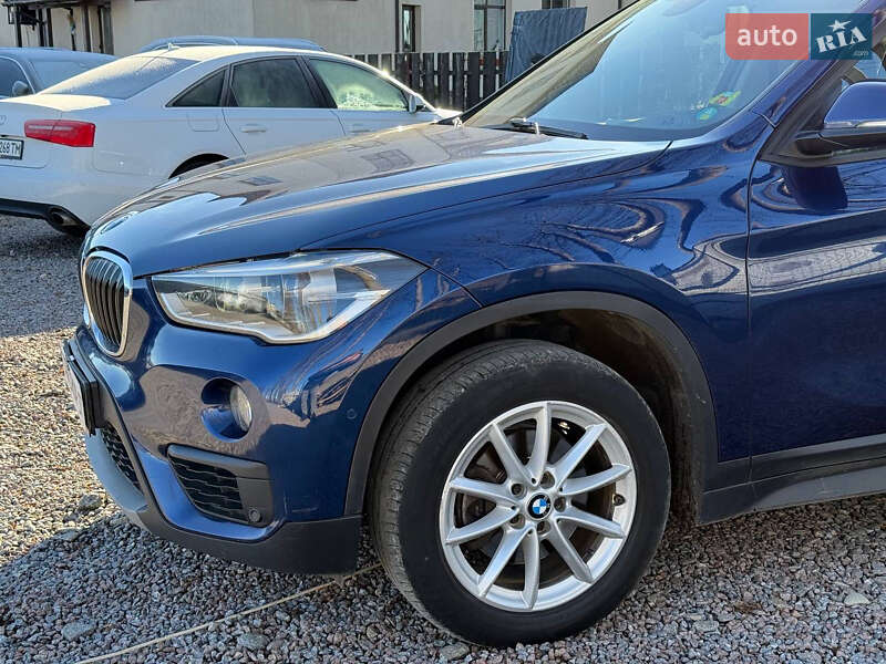 Внедорожник / Кроссовер BMW X1 2015 в Стрые