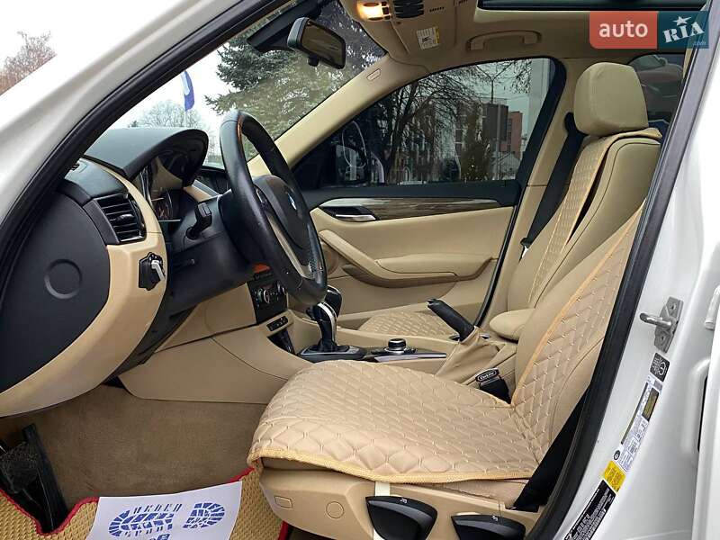 Внедорожник / Кроссовер BMW X1 2015 в Львове