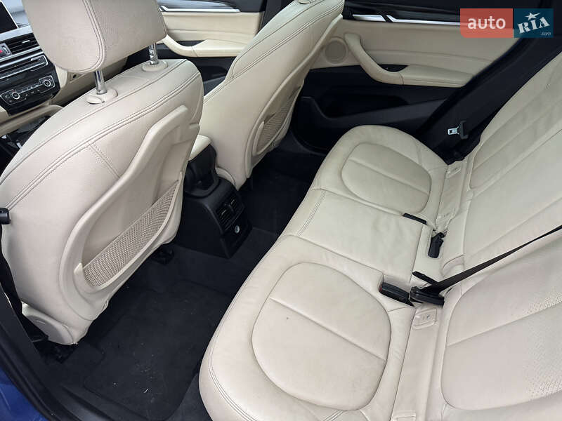 Внедорожник / Кроссовер BMW X1 2017 в Львове