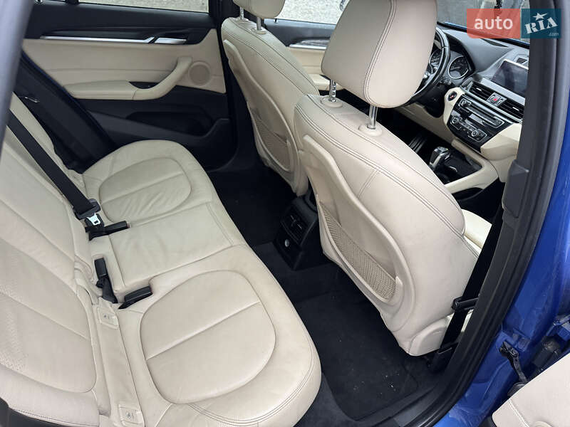 Внедорожник / Кроссовер BMW X1 2017 в Львове