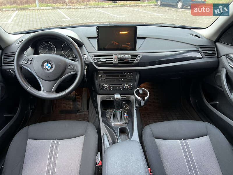 Внедорожник / Кроссовер BMW X1 2011 в Хмельницком