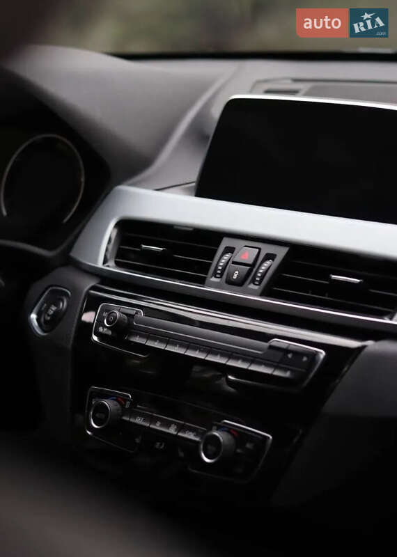 Внедорожник / Кроссовер BMW X1 2019 в Тернополе