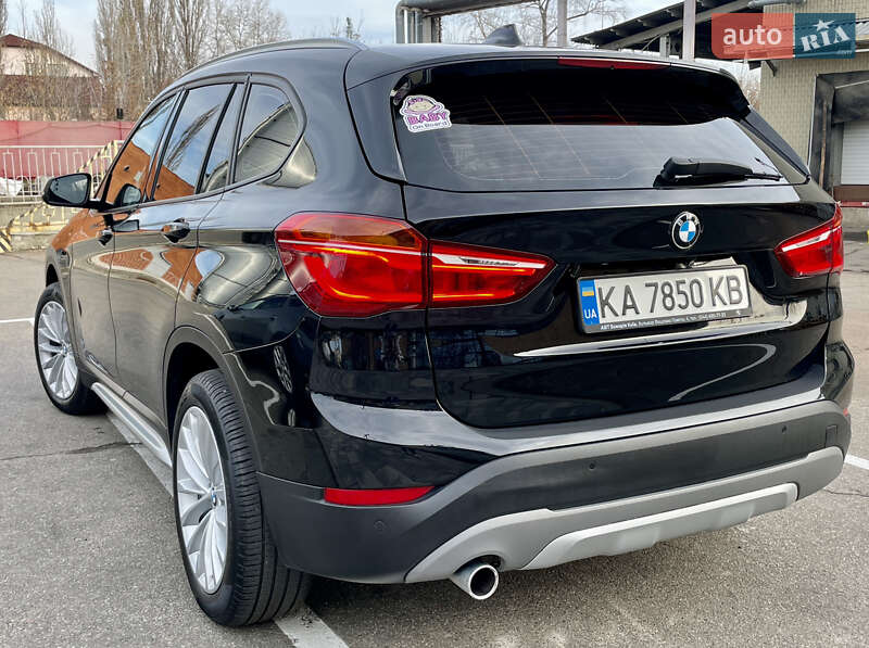 Внедорожник / Кроссовер BMW X1 2017 в Киеве