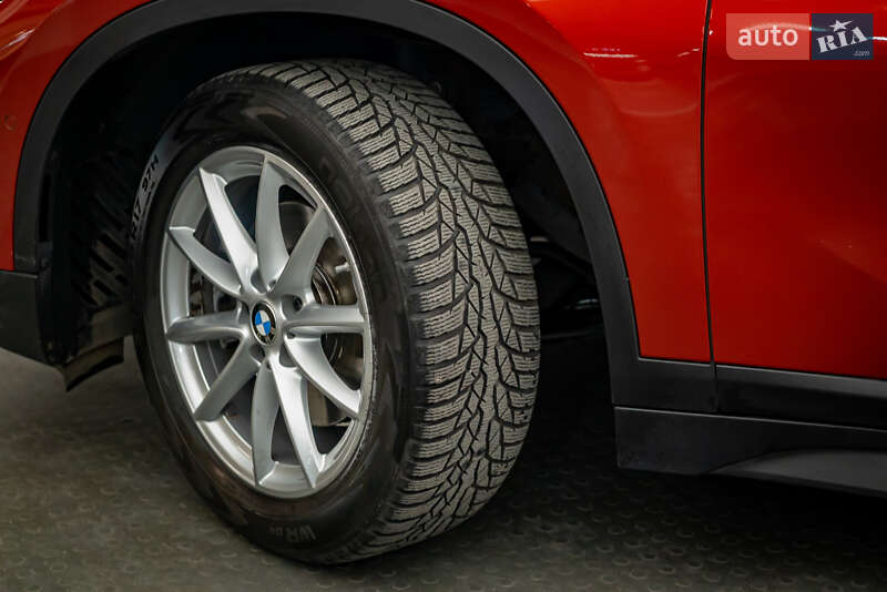 Внедорожник / Кроссовер BMW X1 2022 в Киеве