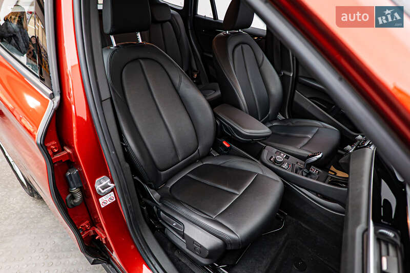 Внедорожник / Кроссовер BMW X1 2022 в Киеве