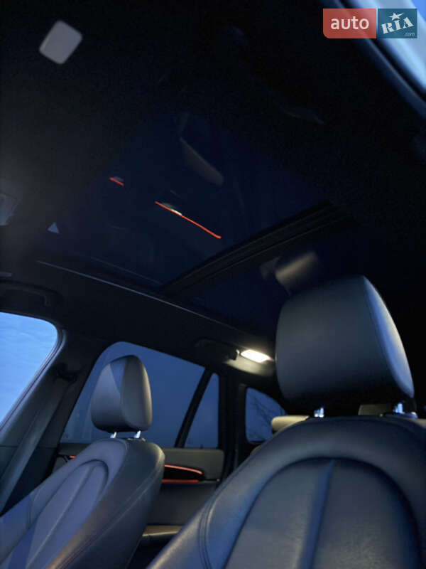 Внедорожник / Кроссовер BMW X1 2017 в Здолбунове