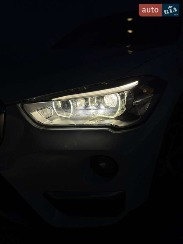 Внедорожник / Кроссовер BMW X1 2017 в Здолбунове