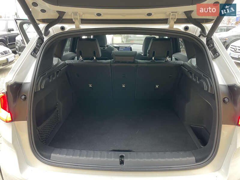 Внедорожник / Кроссовер BMW X1 2024 в Львове