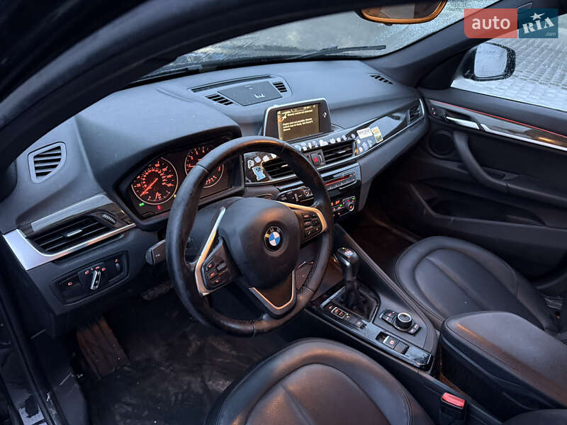 Внедорожник / Кроссовер BMW X1 2016 в Тернополе