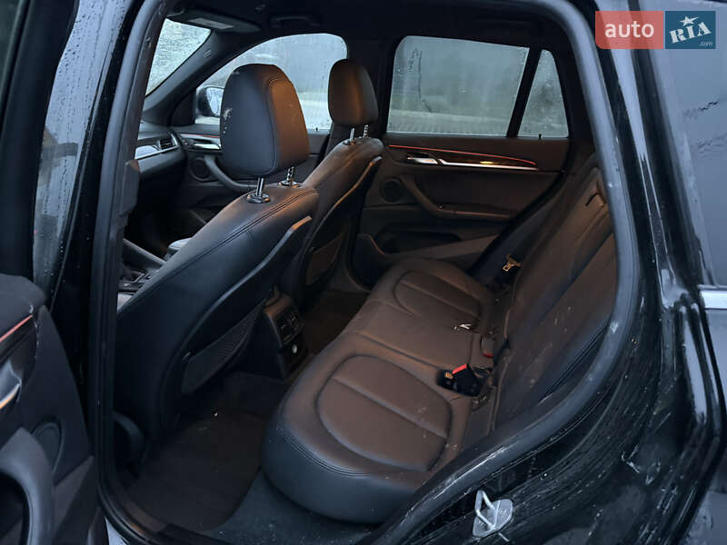 Внедорожник / Кроссовер BMW X1 2016 в Тернополе