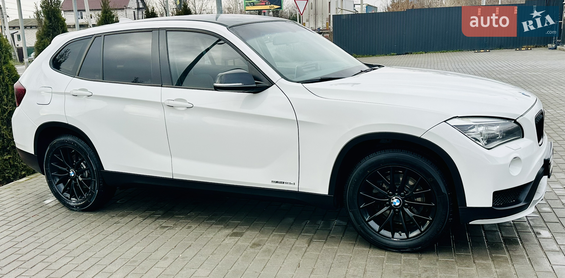 2015 BMW X1 - мініатюра 2
