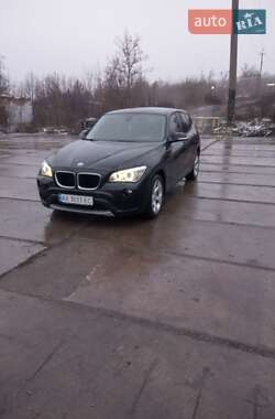 Внедорожник / Кроссовер BMW X1 2013 в Изюме