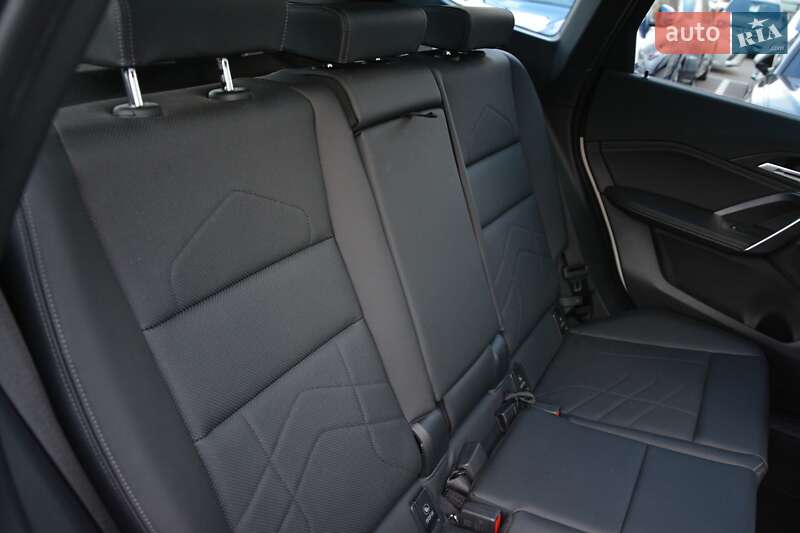 Внедорожник / Кроссовер BMW X1 2023 в Киеве