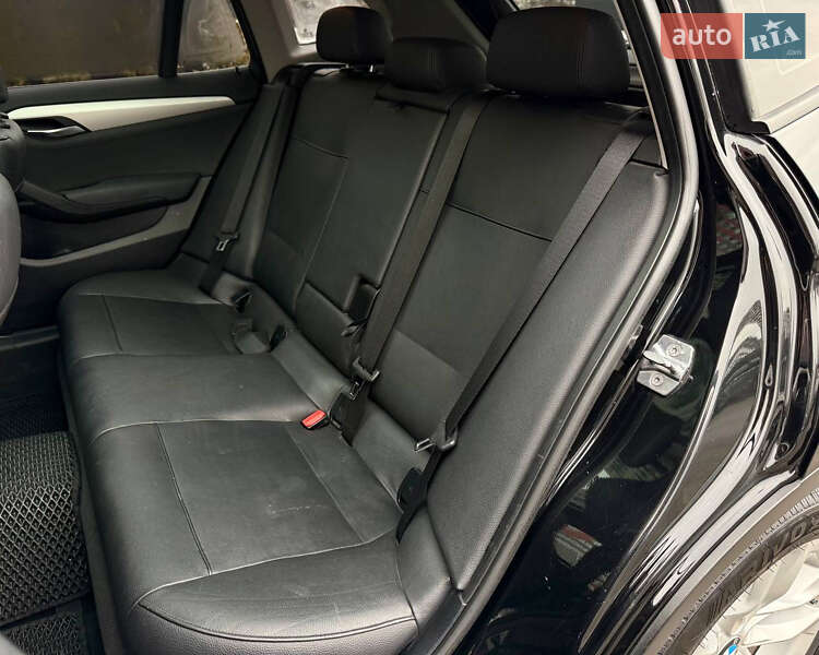 Позашляховик / Кросовер BMW X1 2015 в Києві