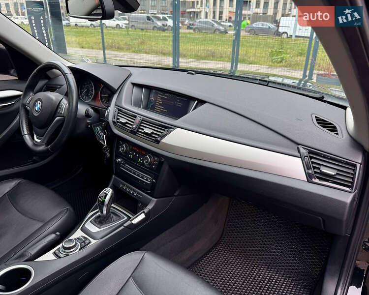 Позашляховик / Кросовер BMW X1 2015 в Києві