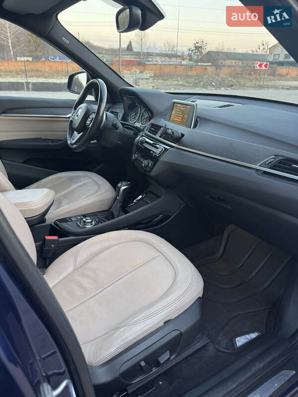 Внедорожник / Кроссовер BMW X1 2015 в Львове