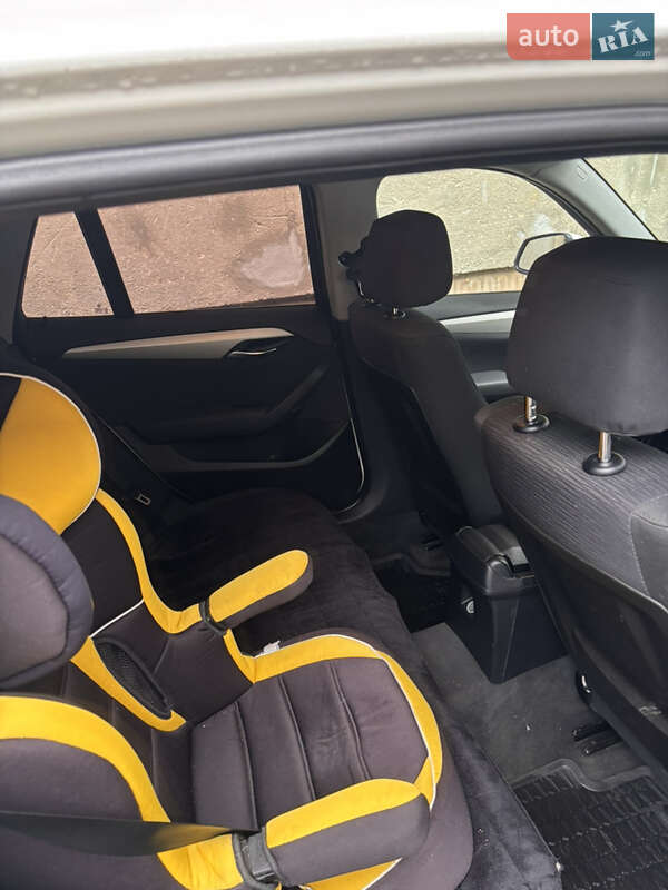 Внедорожник / Кроссовер BMW X1 2013 в Ивано-Франковске