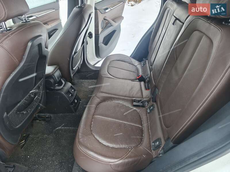 Позашляховик / Кросовер BMW X1 2017 в Дніпрі