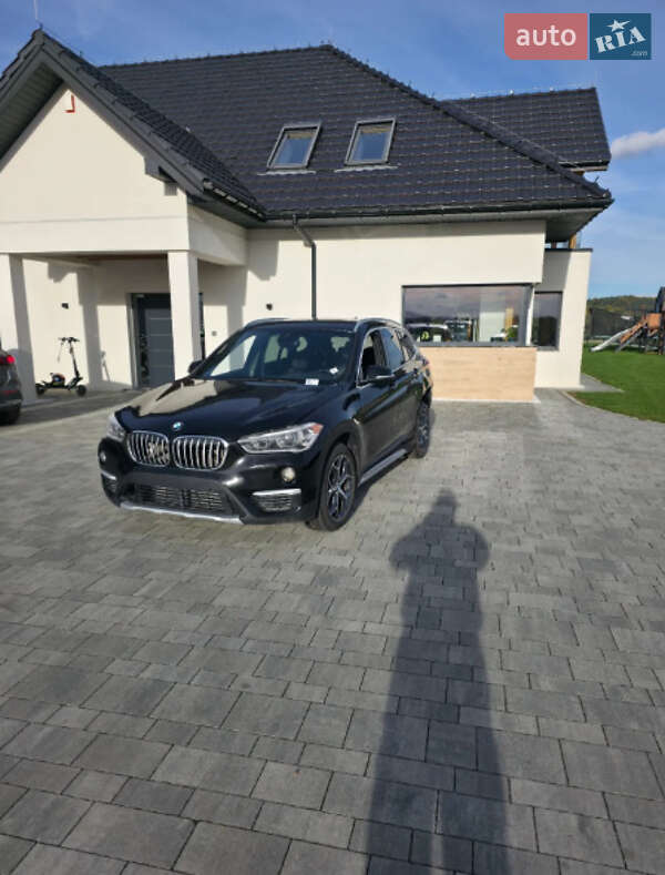 Внедорожник / Кроссовер BMW X1 2017 в Ровно