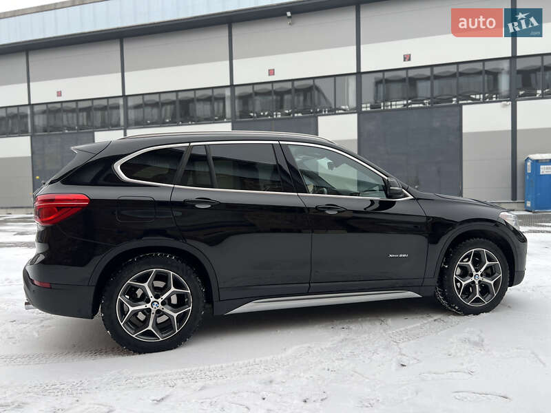 Внедорожник / Кроссовер BMW X1 2015 в Львове