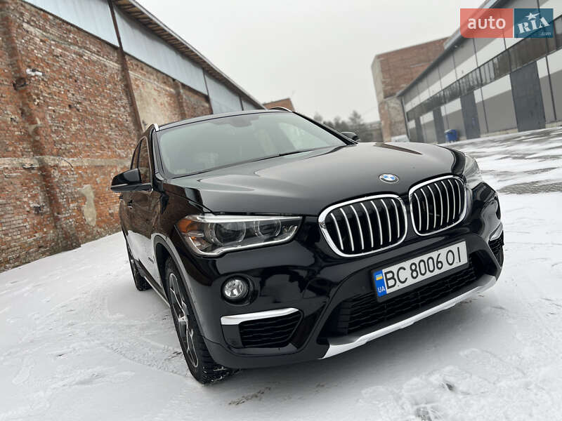 Внедорожник / Кроссовер BMW X1 2015 в Львове