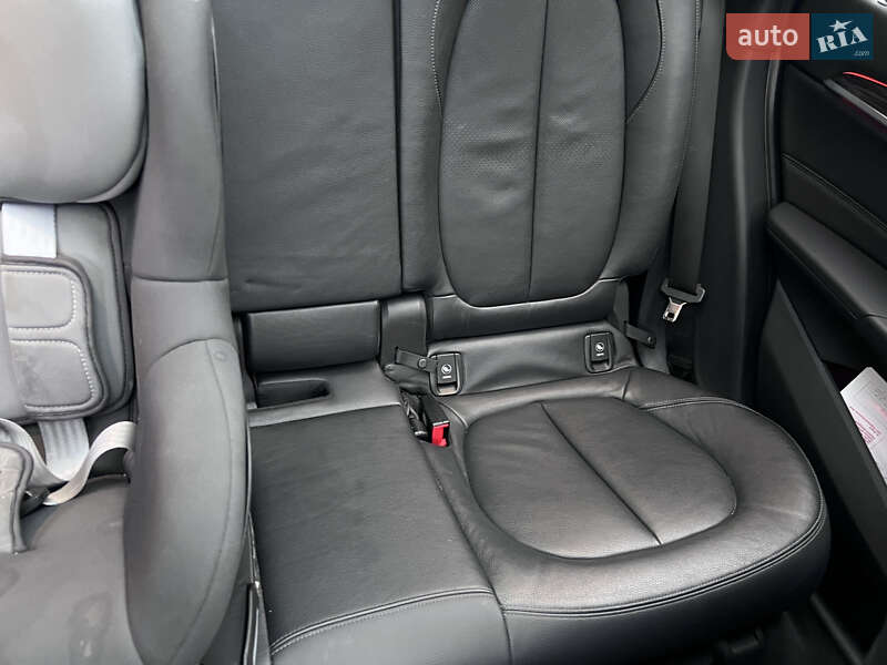 Внедорожник / Кроссовер BMW X1 2015 в Львове