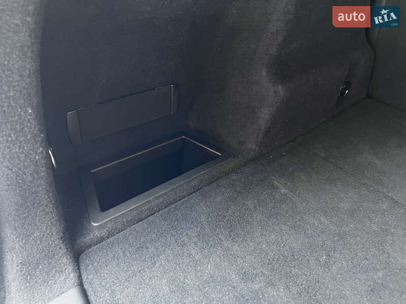 Внедорожник / Кроссовер BMW X1 2015 в Львове