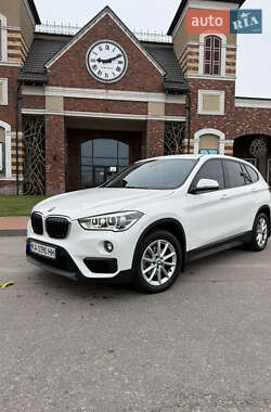 Внедорожник / Кроссовер BMW X1 2017 в Киеве