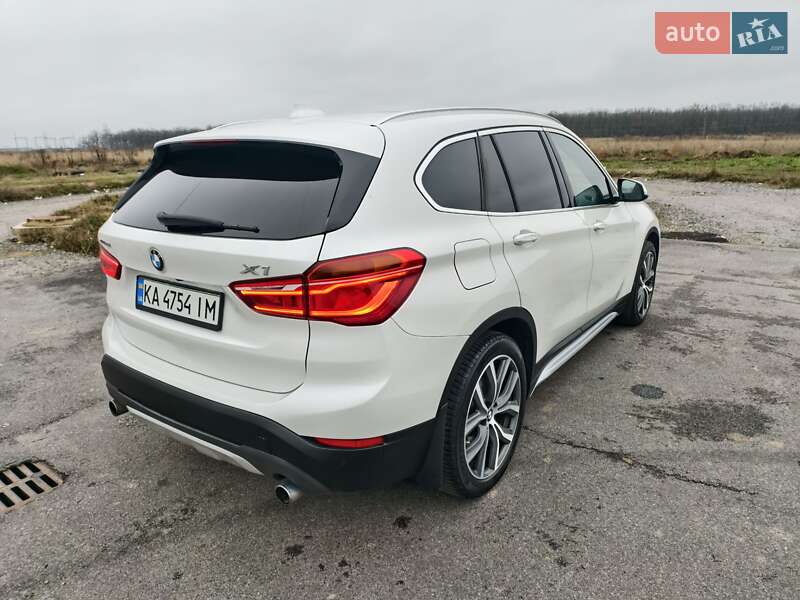 Внедорожник / Кроссовер BMW X1 2016 в Виннице