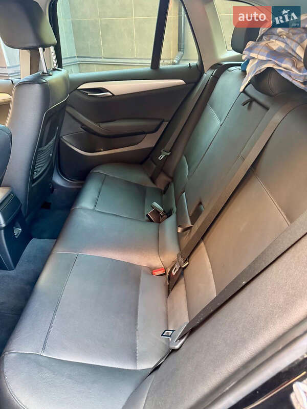 Внедорожник / Кроссовер BMW X1 2015 в Одессе