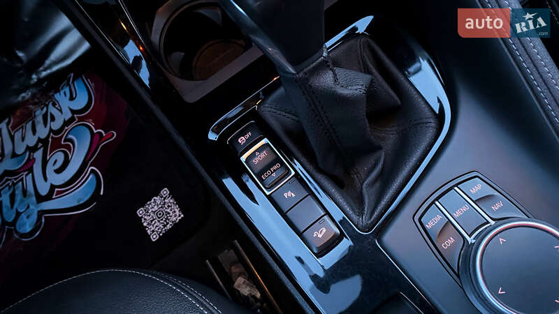 Внедорожник / Кроссовер BMW X1 2016 в Луцке