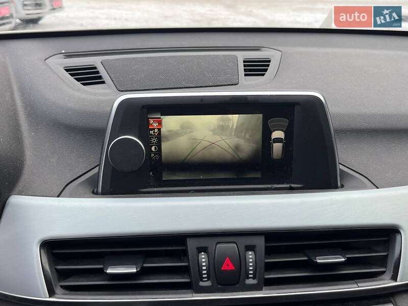 Внедорожник / Кроссовер BMW X1 2016 в Луцке