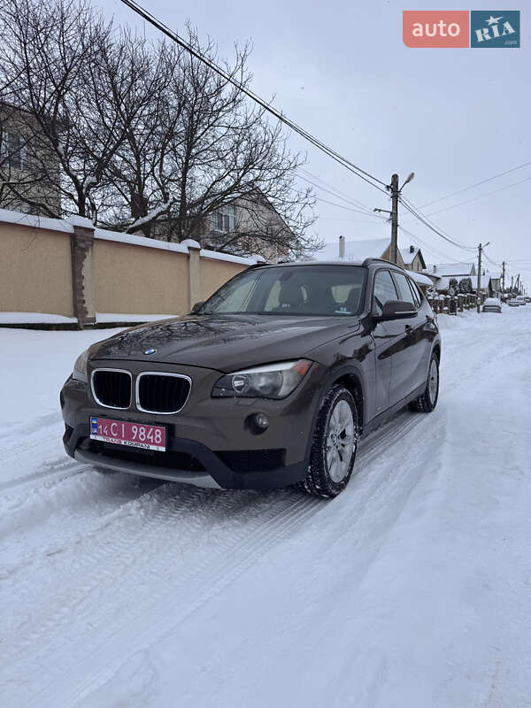 2012 BMW X1, VIN WBAVL1C56DVR87798:plate — фото 1 (autoria)