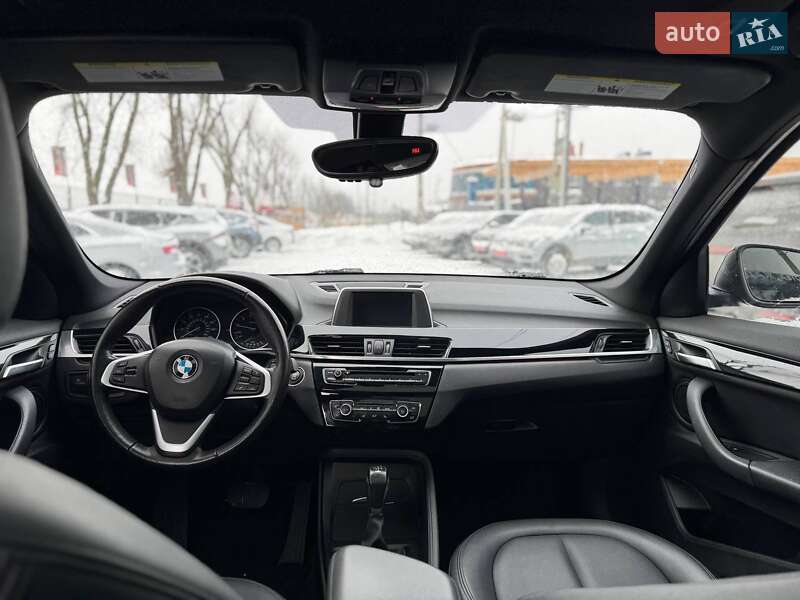 Внедорожник / Кроссовер BMW X1 2017 в Львове