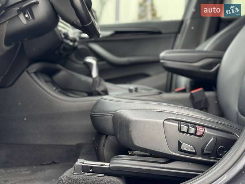 Внедорожник / Кроссовер BMW X1 2017 в Львове