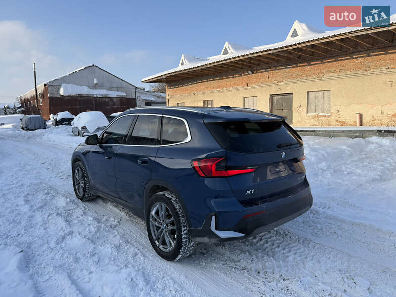 Внедорожник / Кроссовер BMW X1 2022 в Тернополе