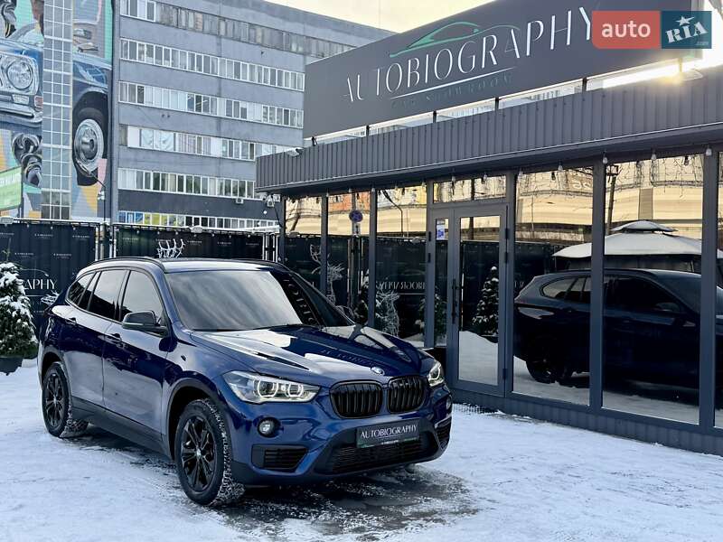 Внедорожник / Кроссовер BMW X1 2017 в Киеве