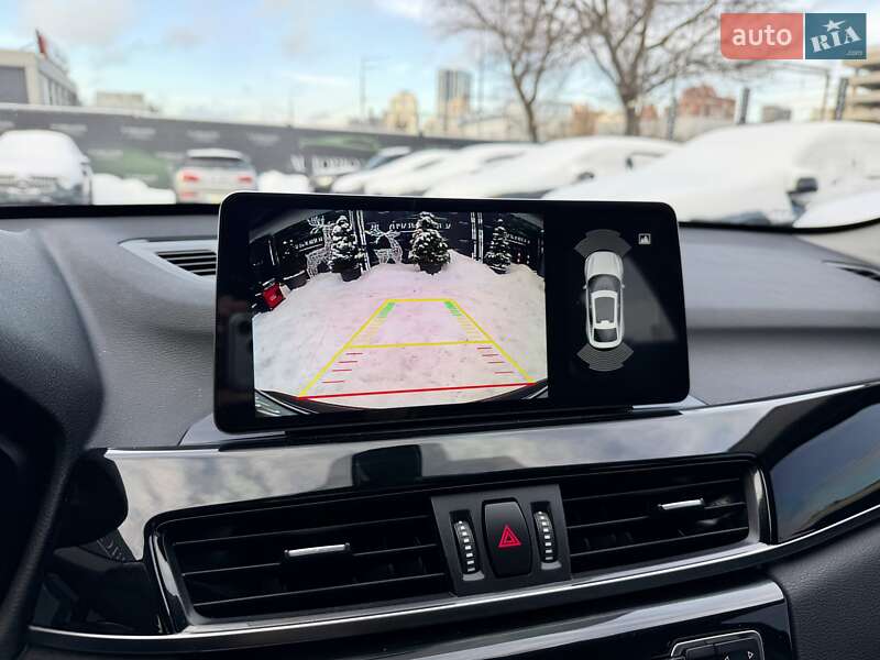 Внедорожник / Кроссовер BMW X1 2017 в Киеве