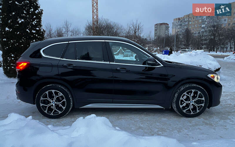 Внедорожник / Кроссовер BMW X1 2019 в Львове