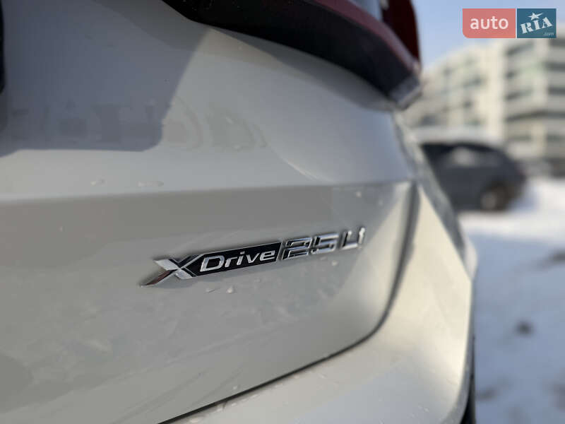 Позашляховик / Кросовер BMW X1 2024 в Львові