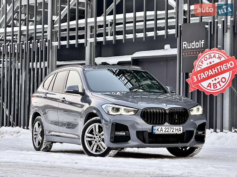 Внедорожник / Кроссовер BMW X1 2022 в Киеве