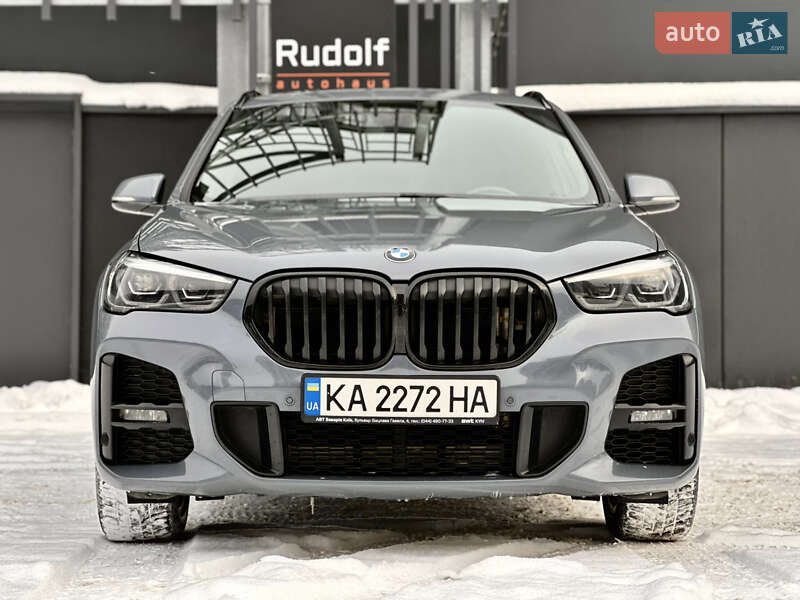 Внедорожник / Кроссовер BMW X1 2022 в Киеве