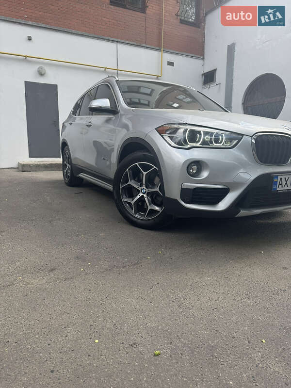 Внедорожник / Кроссовер BMW X1 2016 в Харькове фото 7 Внедорожник / Кроссовер BMW X1 2016 в Харькове